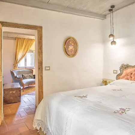 La Bomboniera - Together In Tuscany